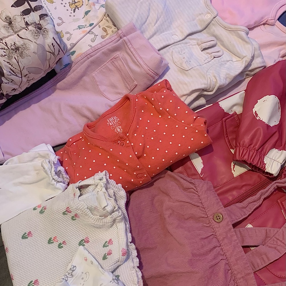Small Girlsā Mystery Baby Bundle - Picture 2 of 2